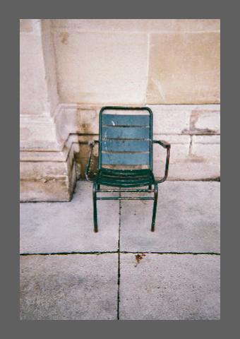 "Chaise du jeu de Paume", photo à orientation ambiguë.