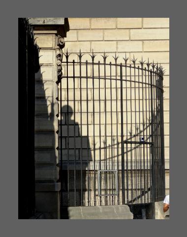 "Grille et son ombre", photo toujours équivoque.