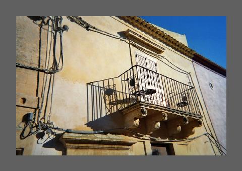 Balcon sicilien, 1.