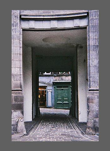 Pilastre caché de Clermont, 2.
