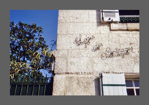 "Ombre des ombrages", mot pris au pied de la lettre.