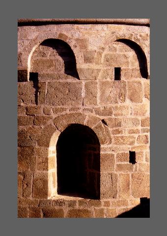 "Visage roman", double-image architecturale.